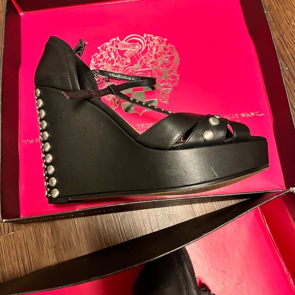 New in box! Retail: $129 Vince Camuto women’s size 10 M! Style VC-Simonas. - Picture 7 of 8